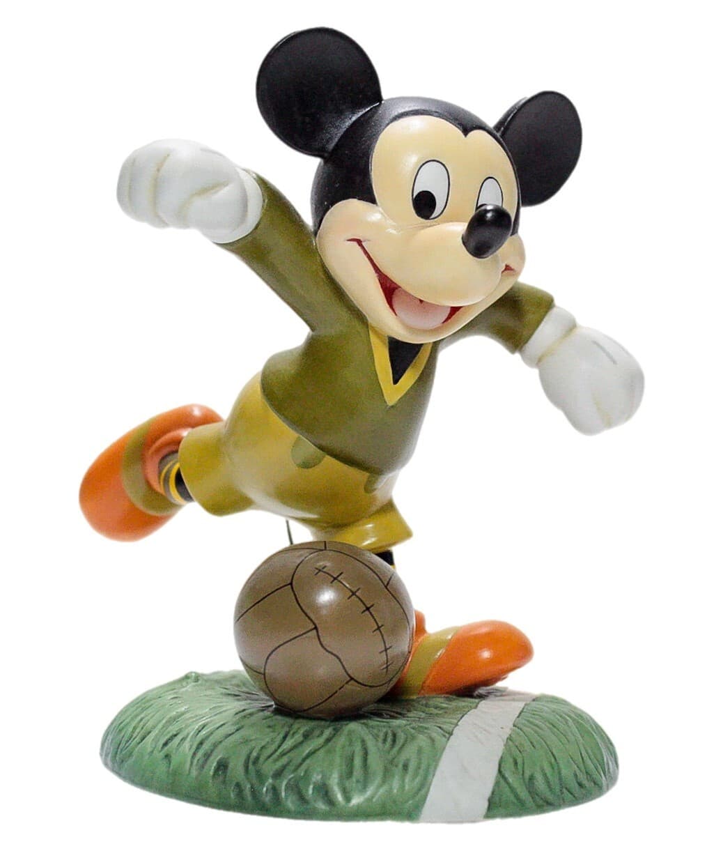 Disney MICKEY AND FRIENDS Vintage "Big Shot" Playing Soccer Enesco Figurine