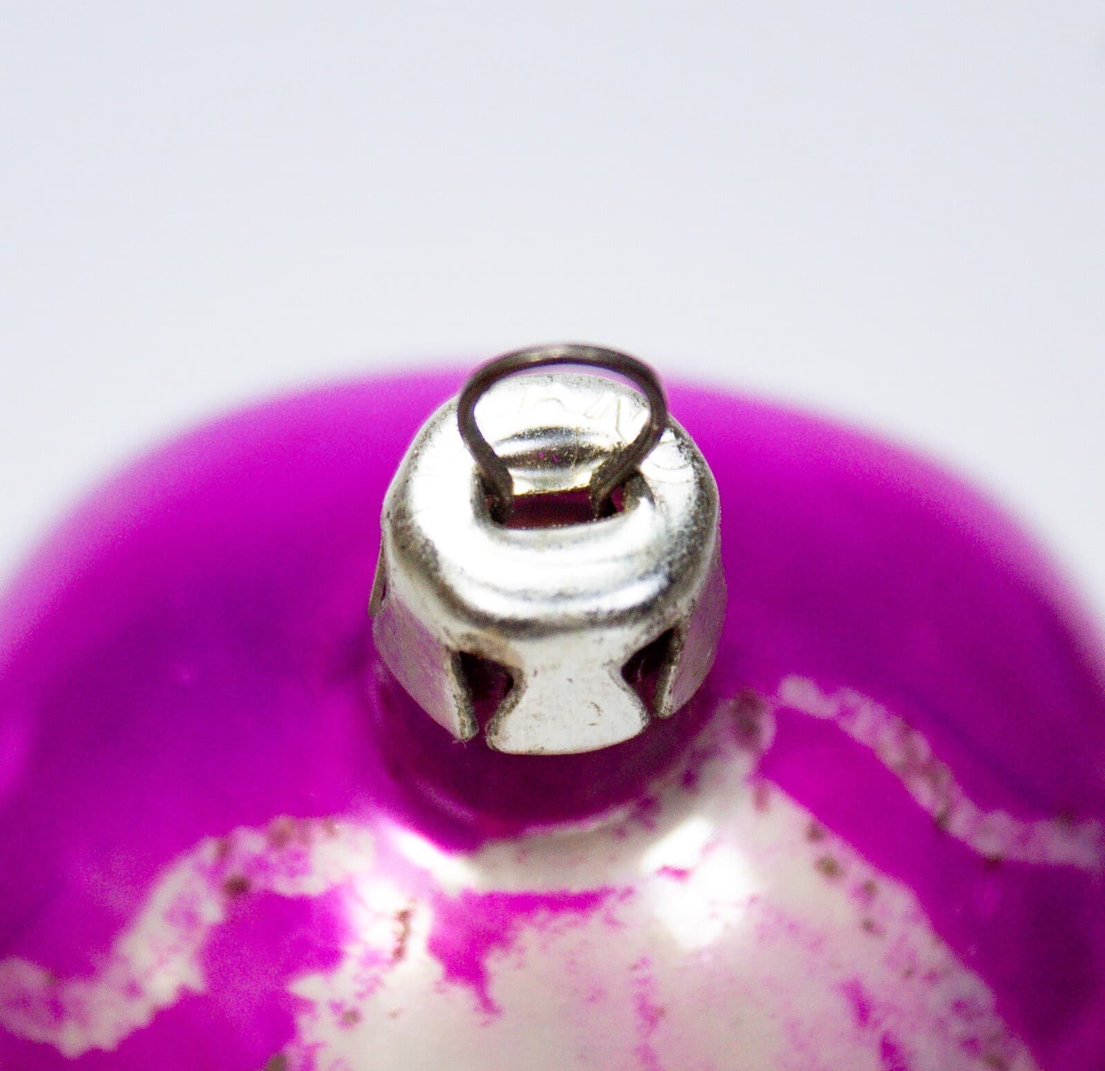 Vintage Poland Flower Indent Pink Round Mercury Glass Christmas Ornament - Thumbnail 4