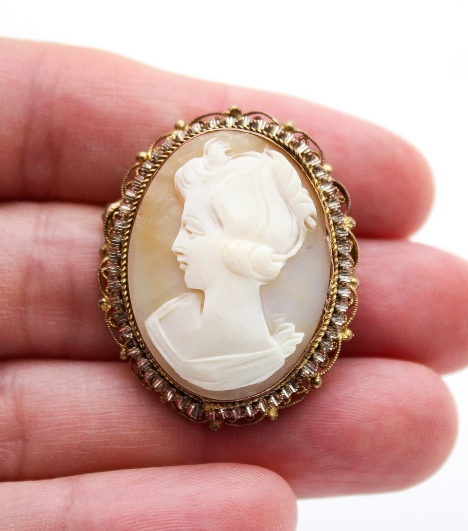 Vintage Antique Gold Tone Ornate Filigree Mount Shell Cameo Brooch Pin Pendant - Thumbnail 9