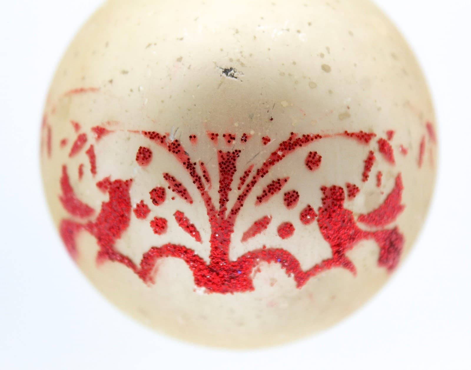 Vintage Shiny Brite Red Mica Glitter Scroll Glass Christmas Ornament - Thumbnail 2