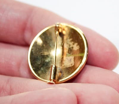 Vintage Damascene Dome Mourning Etched Round Made In Spain Pin Brooch - Thumbnail 3