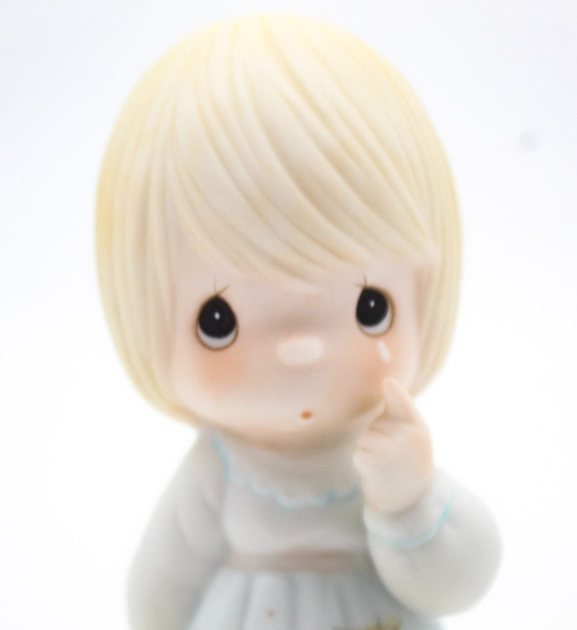 Precious Moments The Lord Giveth & The Lord Taketh Away Porcelain Figurine 1987 - Thumbnail 3