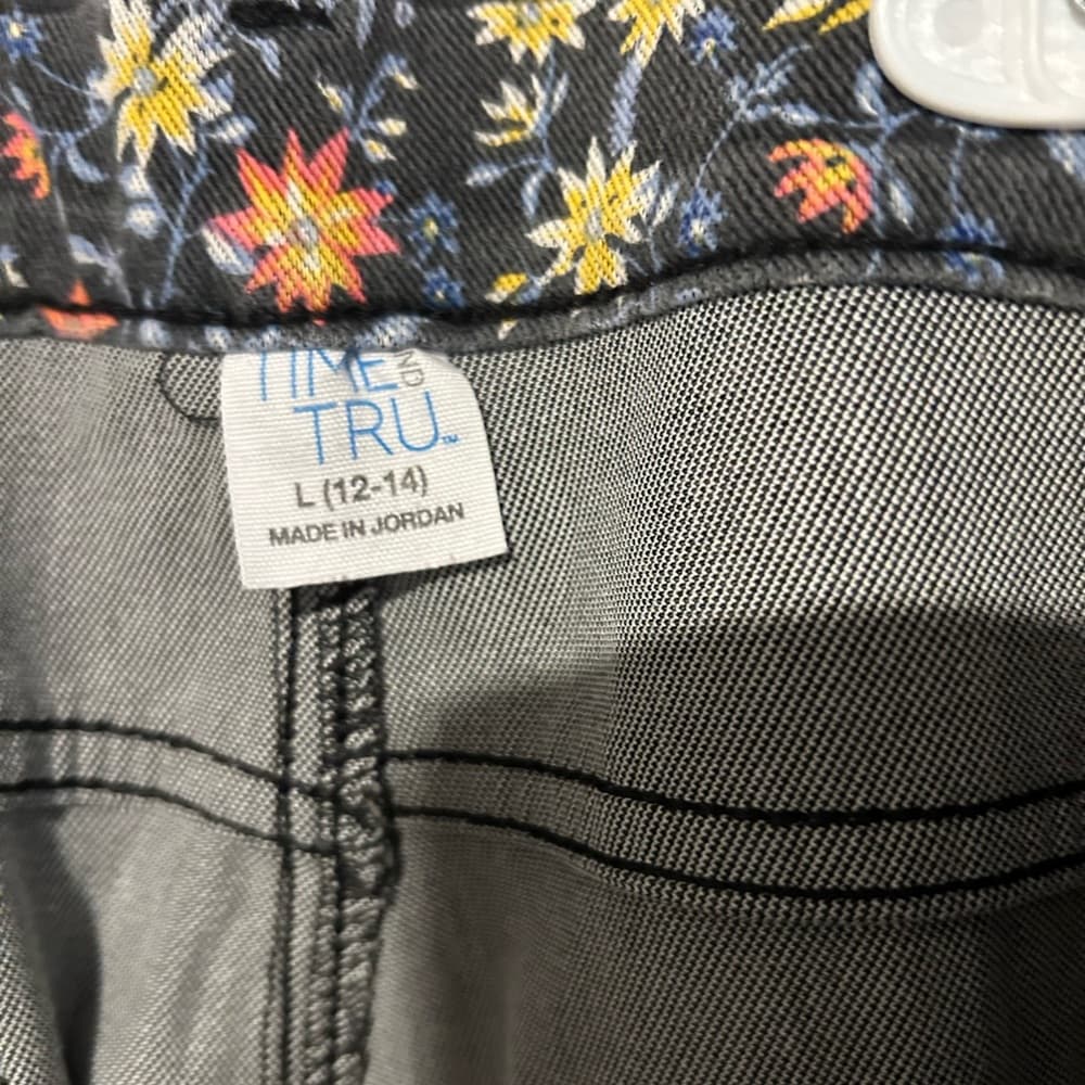 Women’s Size Large Dress stretch Pant With A Floral Print And A Skinny Leg - Thumbnail 2