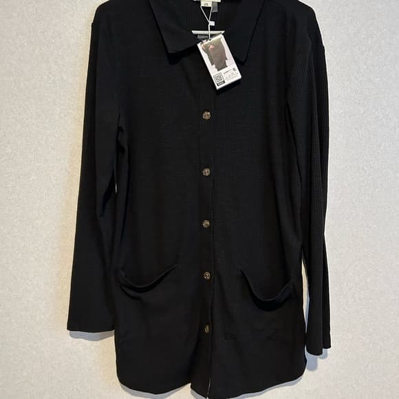 NWT Women’s Button Down Long Sleeve Sweater Black Size S/M Retail $70 - Thumbnail 4