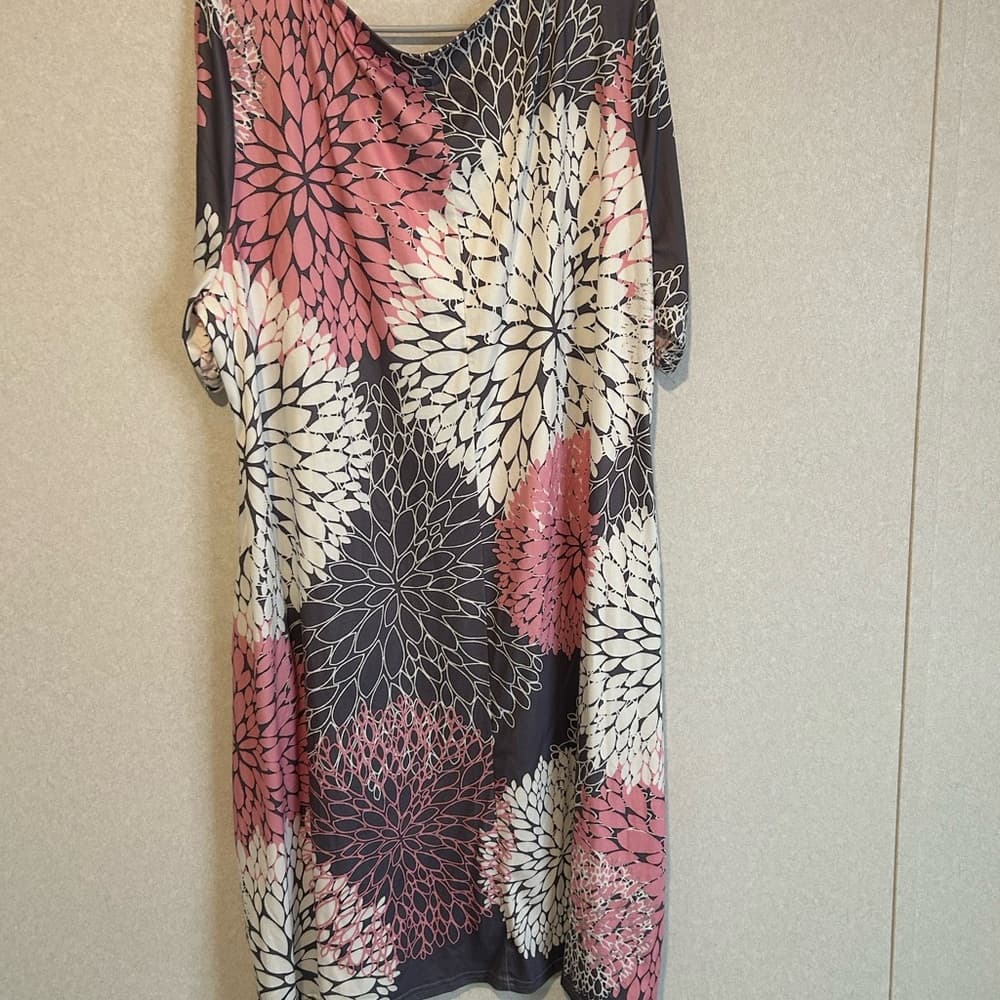 Women’s Plus Size Midi Summer Dress With Pockets, Floral Design, Size 3XL - Thumbnail 3