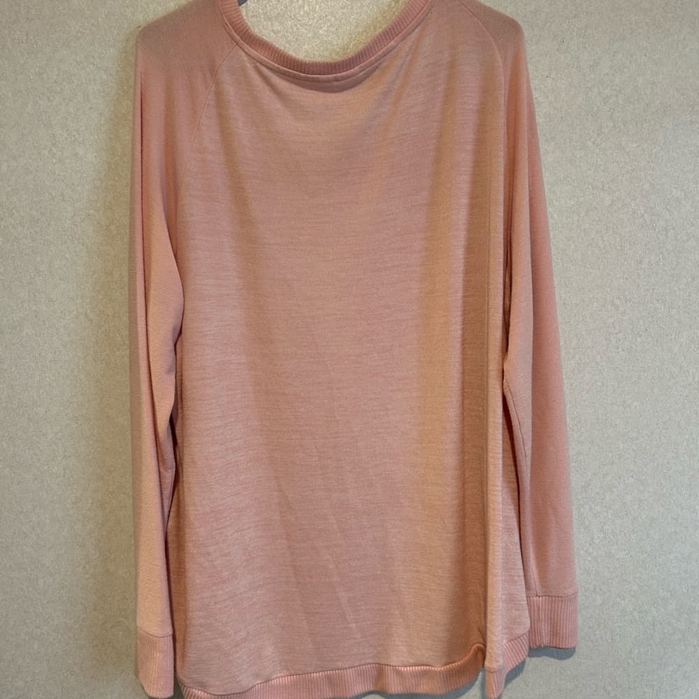 Women’s Pink Blouse, From Gap, Plus Size XXL, Made From Poly And Rayon - Thumbnail 3