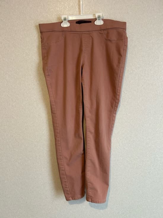 Women’s No Boundaries Blush Pink Dress Leggings For Casual Or Work Large - Thumbnail 4