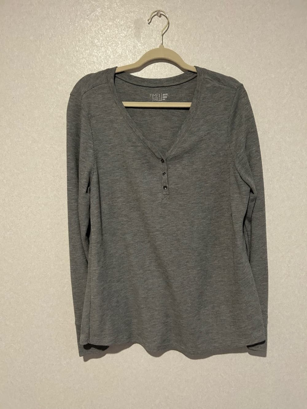 Women’s Plus Size Grey Blouse, XXXL (Runs Smaller), Great For Any Occasion - Thumbnail 3