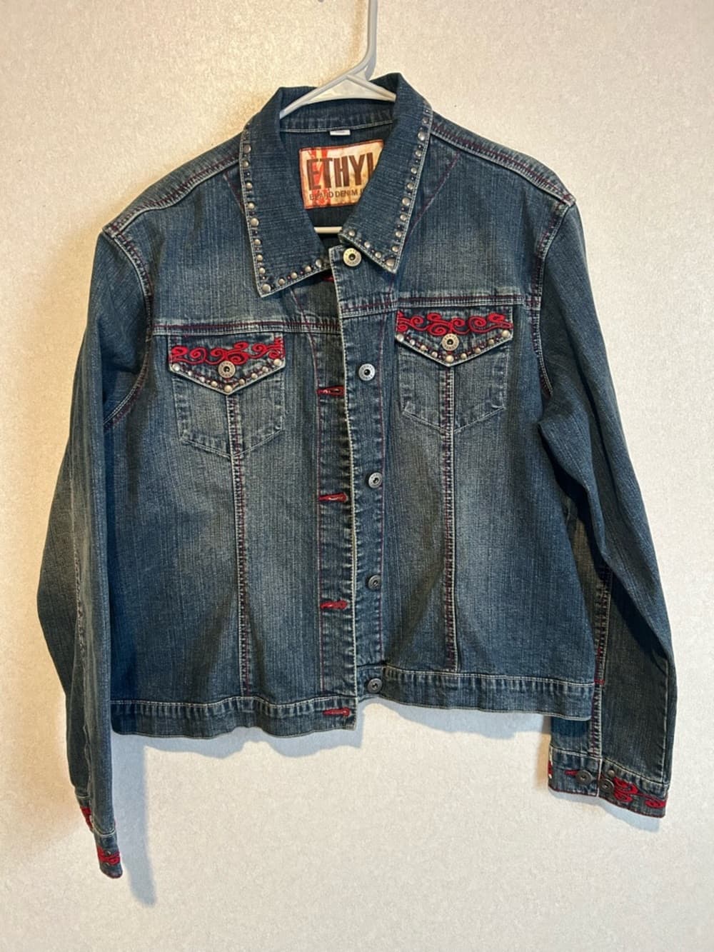 Women’s True Denim Jacket, Long Sleeve With A Red Design Front And Back, Size XL - Thumbnail 4
