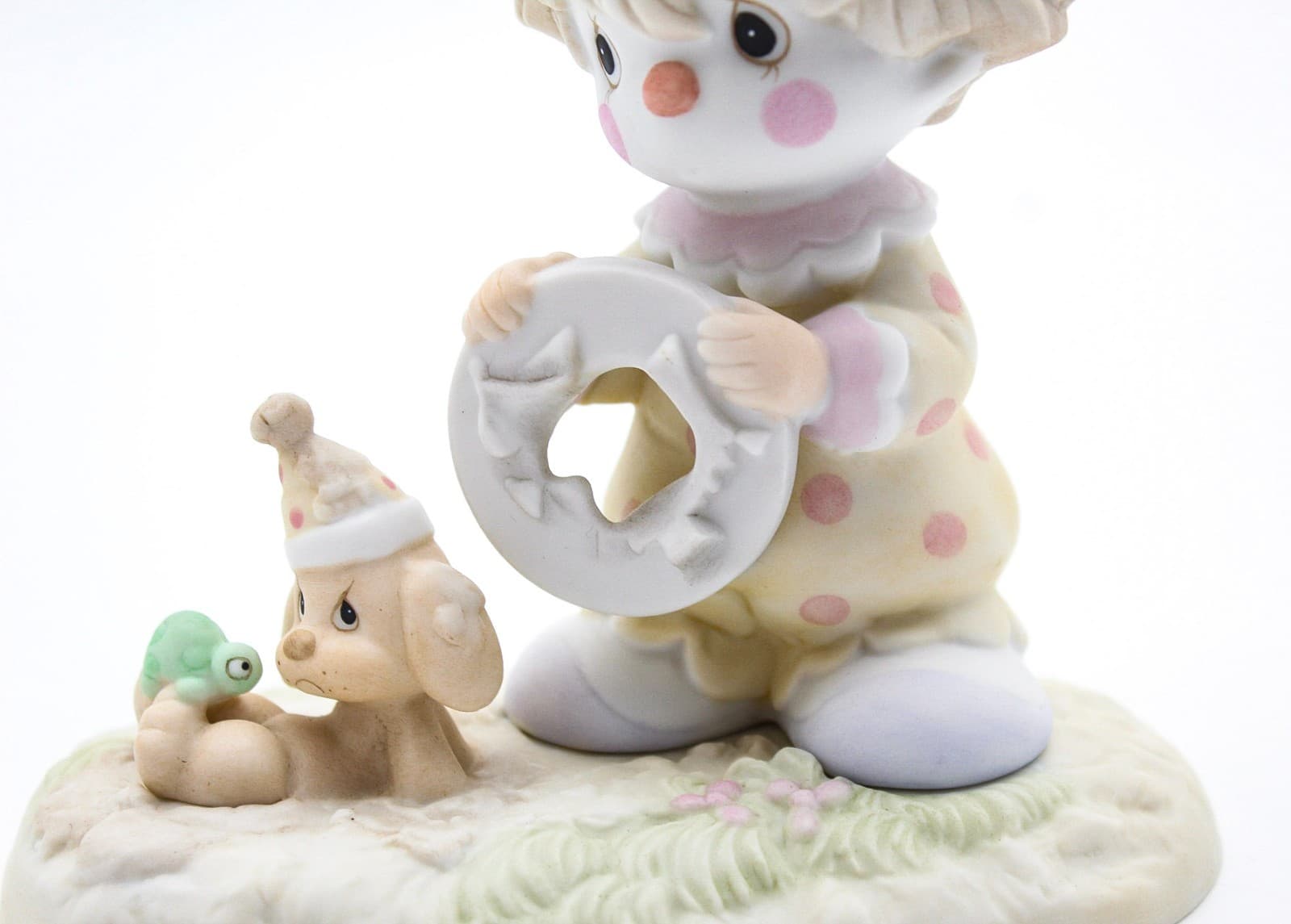Precious Moments The Lord Will Carry You Through Enesco Porcelain Figurine 1985 - Thumbnail 4