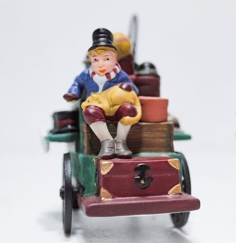 Department 56 Chelsea Market Hat Monger & Cart Heritage Village Holiday Figures - Thumbnail 8