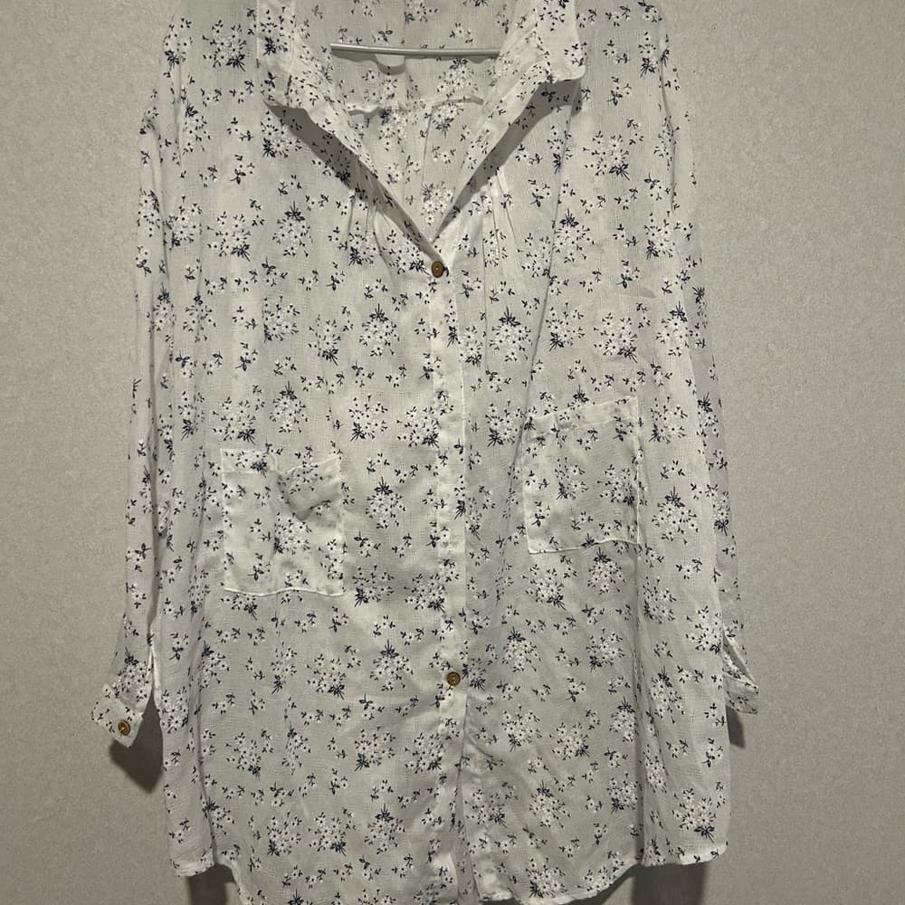 Women’s Plus Size, Floral, Spring/Easter Blouse, Size 6XL - Thumbnail 3