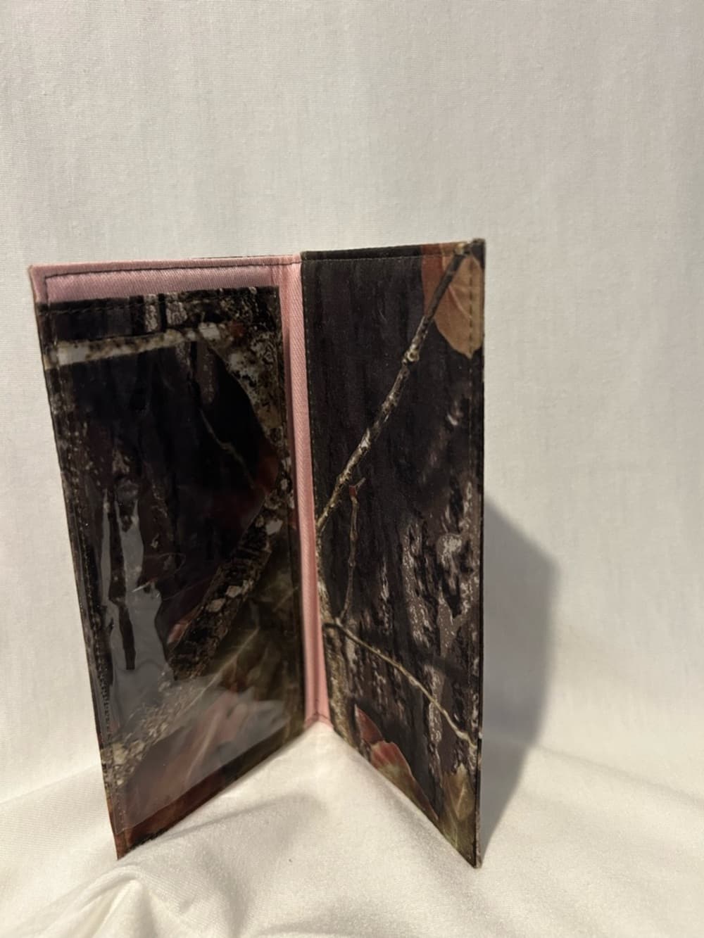 Women’s Carrying Case Wallet For Cash Or Cards, In The Pattern Of Camo Print