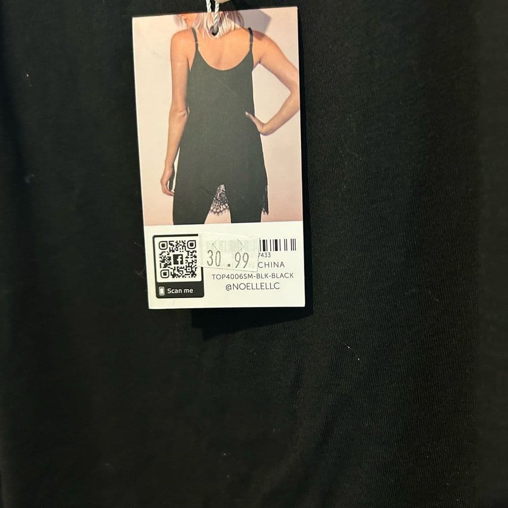 Simply Noelle Women’s Black And Lace Tank Top Size S/M (8-10)