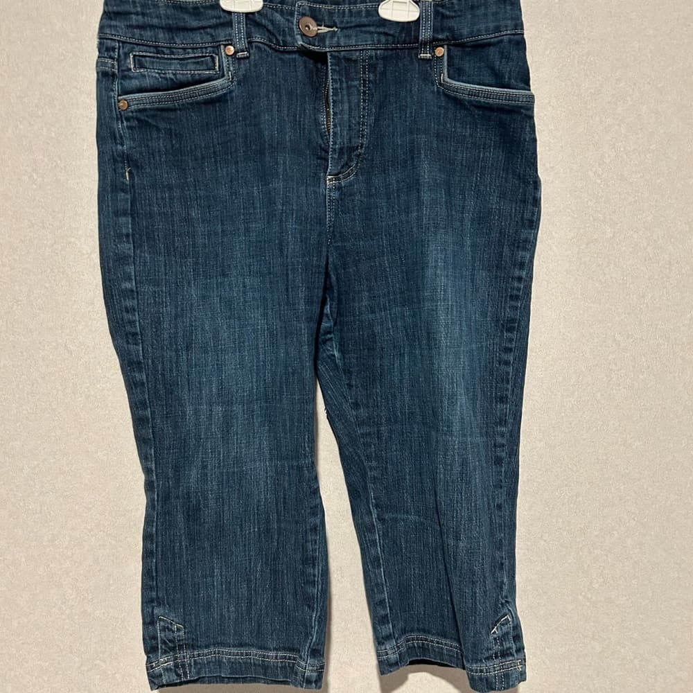 NWOT Women’s Lee Capri Medium Blue Button Pockets Size 14 - Thumbnail 2
