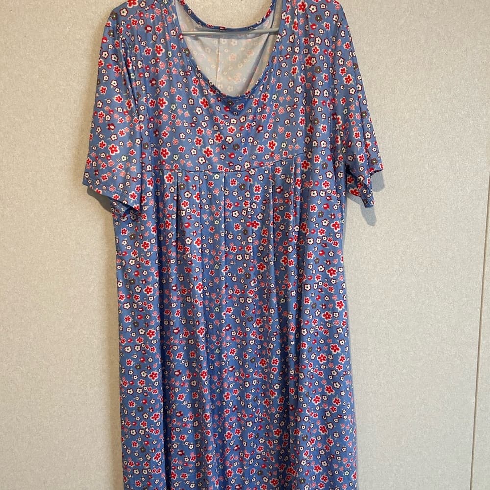 Women’s Plus Size Summer Dress With Pockets, Blue And Pink Floral, Size 3XL - Thumbnail 3