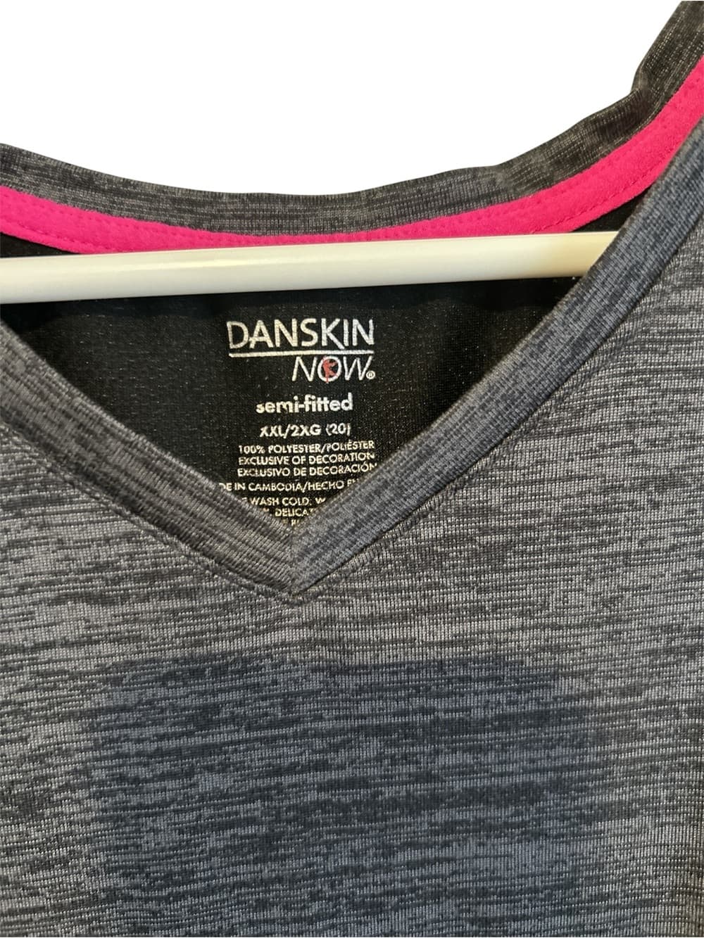 Women’s Danskin Now Work Out Sports Short Sleeve Tee Shirt, Size XXL Grey