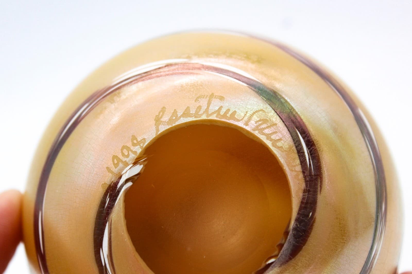 Vintage 1998 Iridescent White Swirl Gold Rosetree Art Glass Round Paperweight - Thumbnail 7