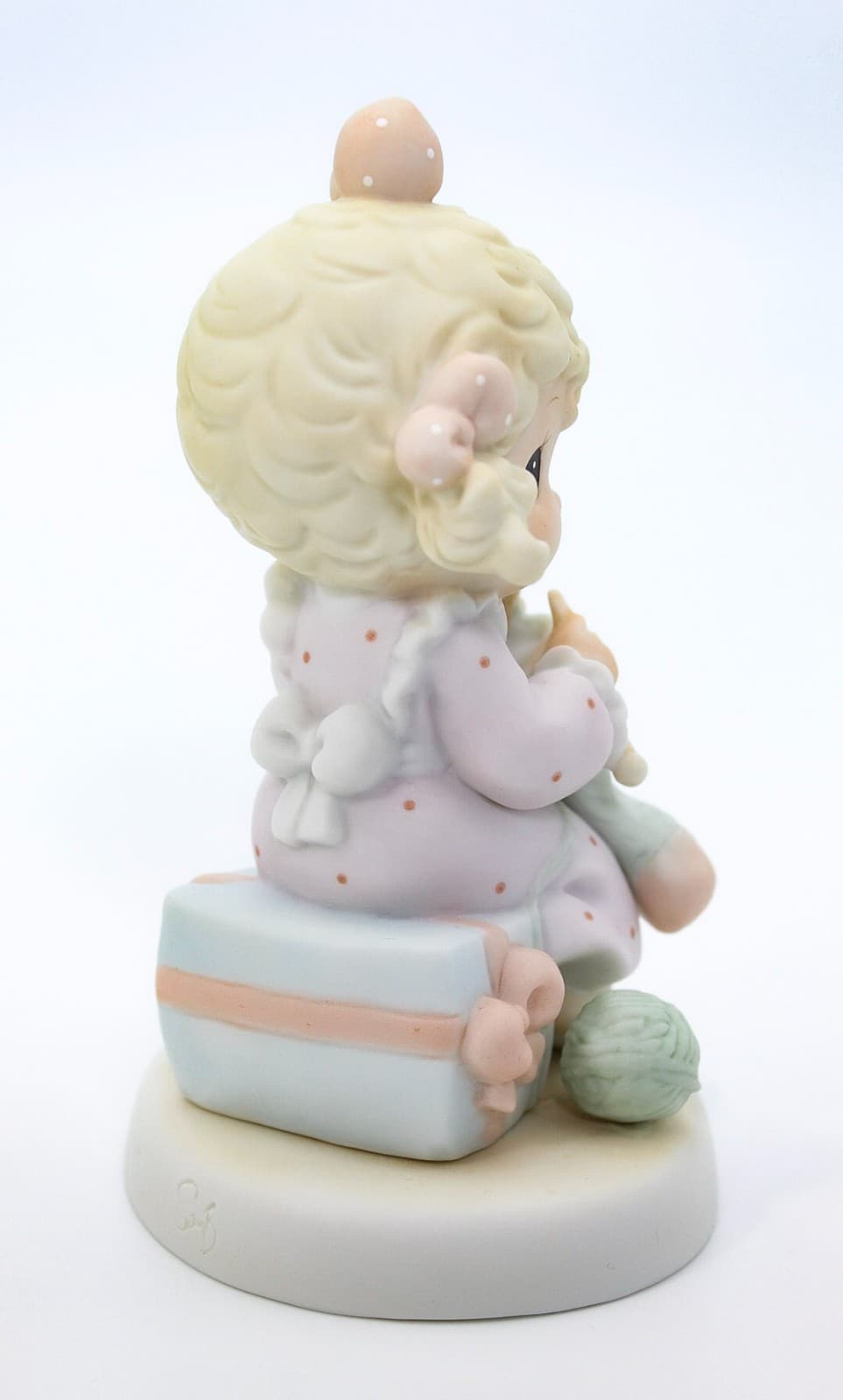 Precious Moments My Love Will Keep You Warm Enesco Porcelain Figurine 1997 - Thumbnail 6