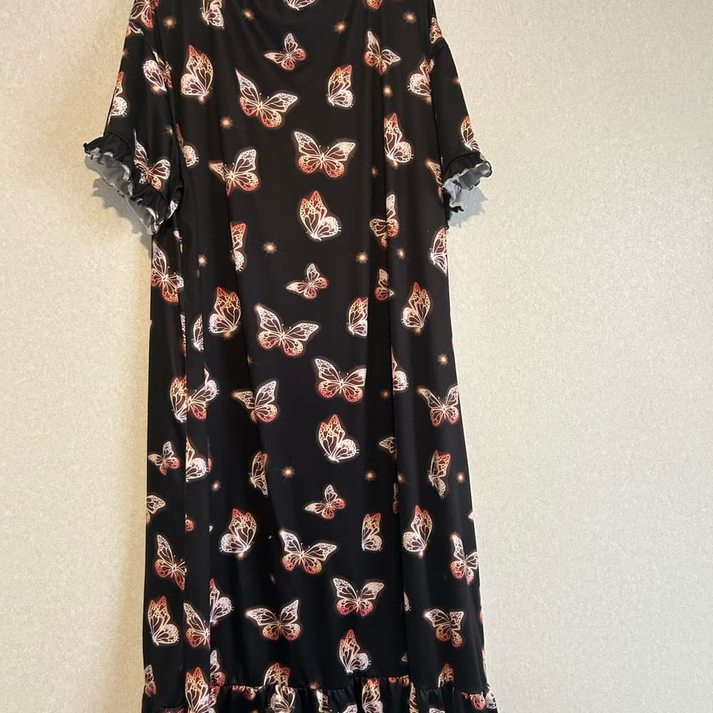 Women’s Plus Size Sundress Black With Butterflies And Ruffles, Size 3XL - Thumbnail 2