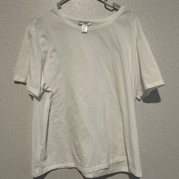 Women’s Plus Size, Plain White Tee Shirt, Made Of A Cotten Blend, Size 2X - Thumbnail 4