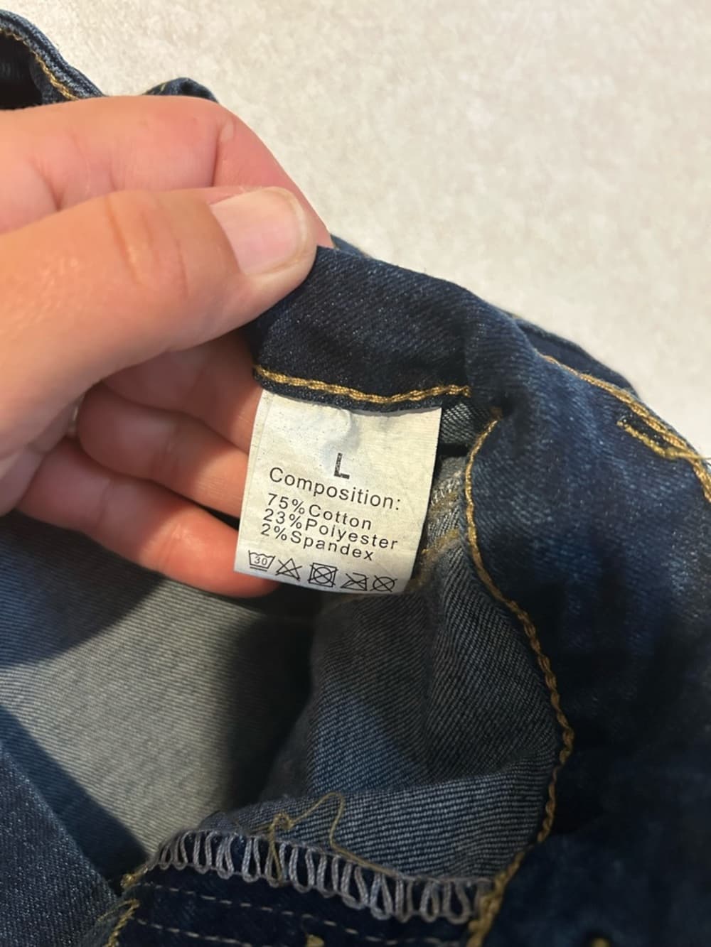 Women’s High Waisted Button Up Blue Jeans With Front Accent Pockets, Large - Thumbnail 2