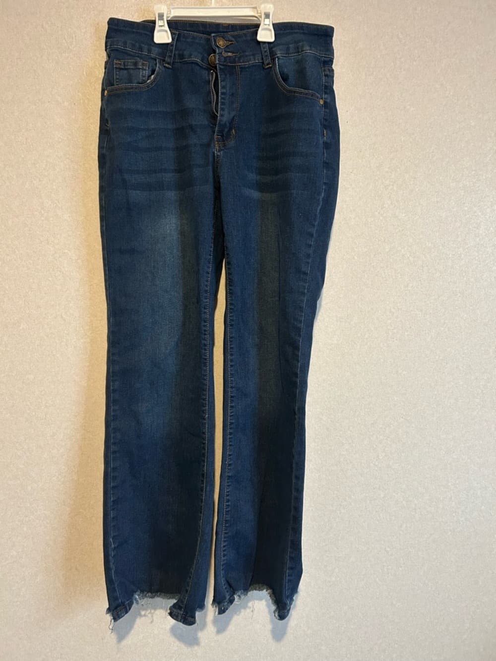 Women’s/girls Blue Jeans With Stretch, Fringe Bottom And Back Pockets, Size M - Thumbnail 4