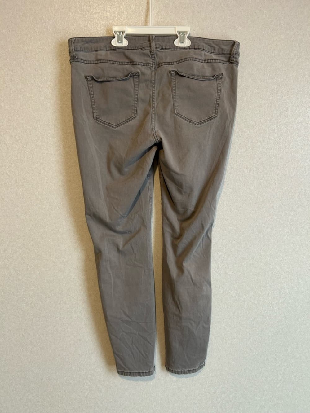Women’s A.N.A. Grey Dress Pants With Zip Pocket Front, Skinny, Size 14/32