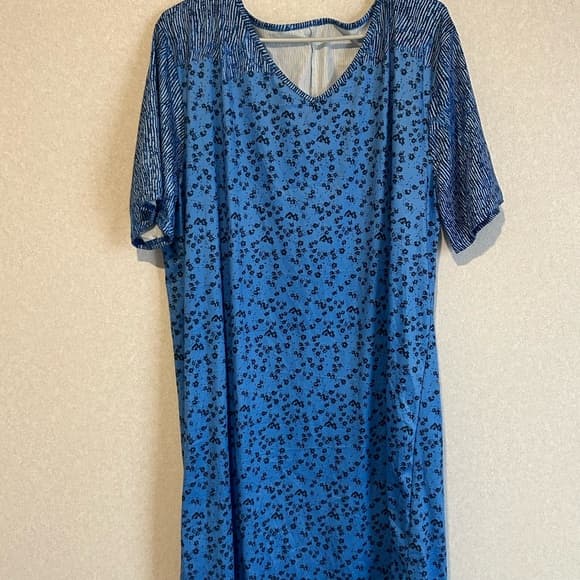 Women’s Plus Size Floral Dress, Light/dark Blue Floral Design Size 3XL - Thumbnail 5