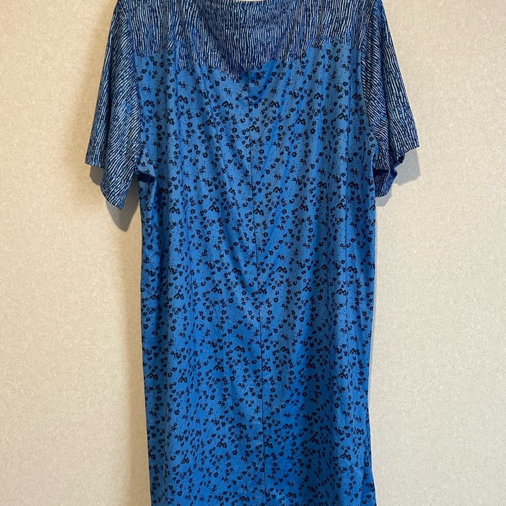 Women’s Plus Size Floral Dress, Light/dark Blue Floral Design Size 3XL - Thumbnail 2