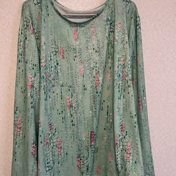 Women’s Plus Size Long Sleeve Tee Shirt, Bubble And Floral Design, 5XL - Thumbnail 4