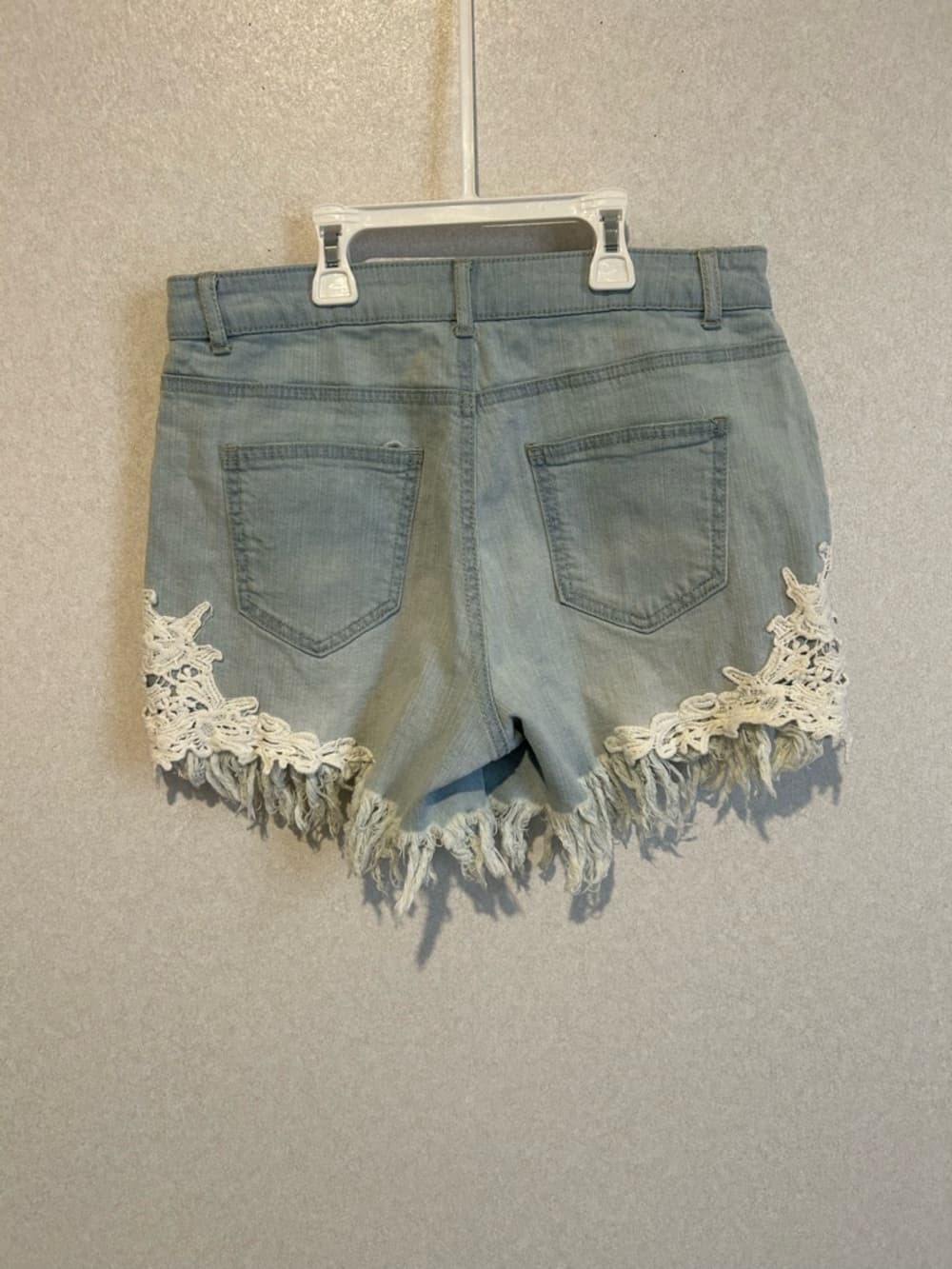 Women’s Or Teens Rue 21 Blue Jean Shorts With A Lace Bottom, White, Size 10