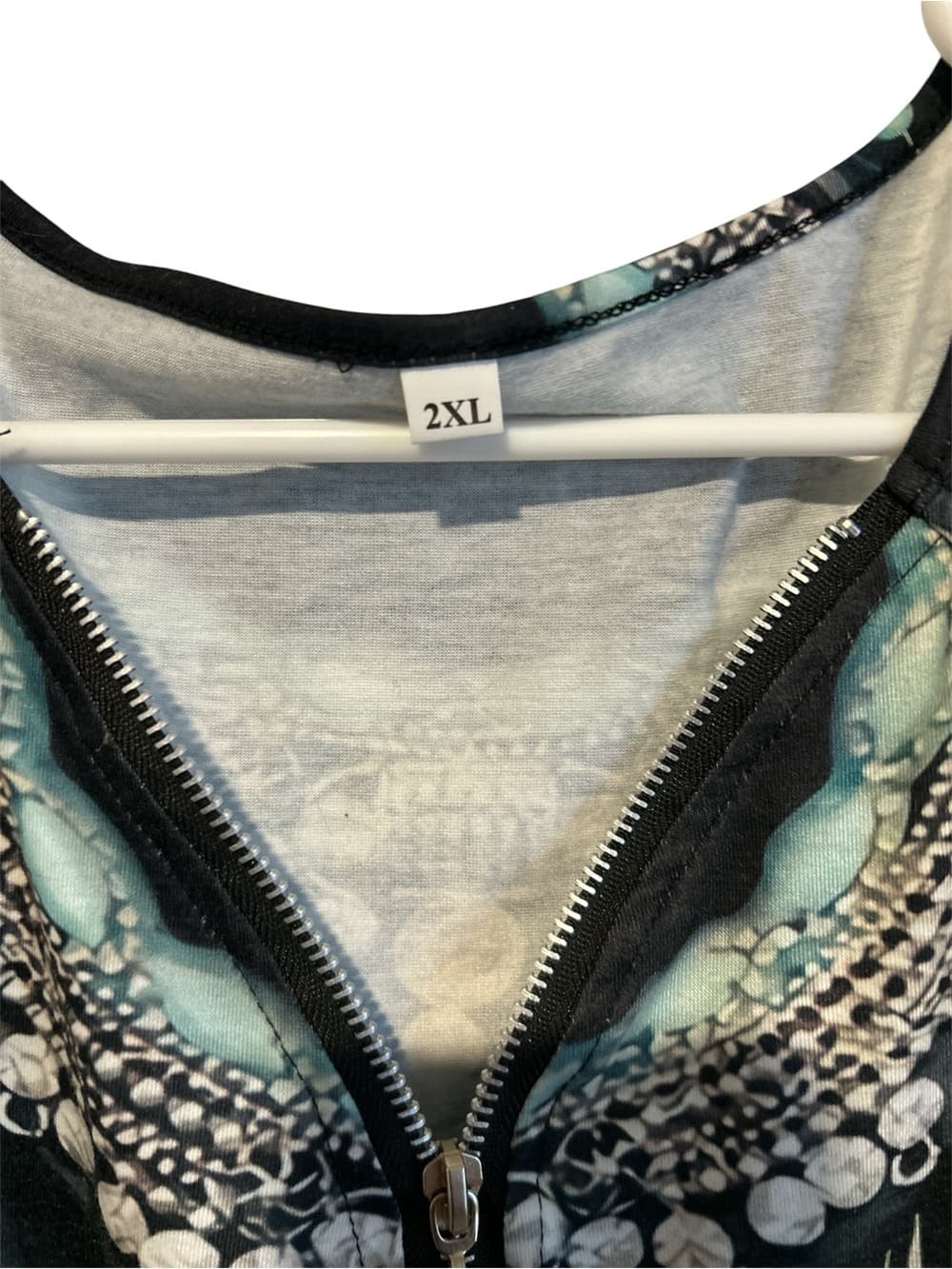 Women’s Cold Shoulder Long Sleeve Lightweight Shirt With Zip, Size 2XL