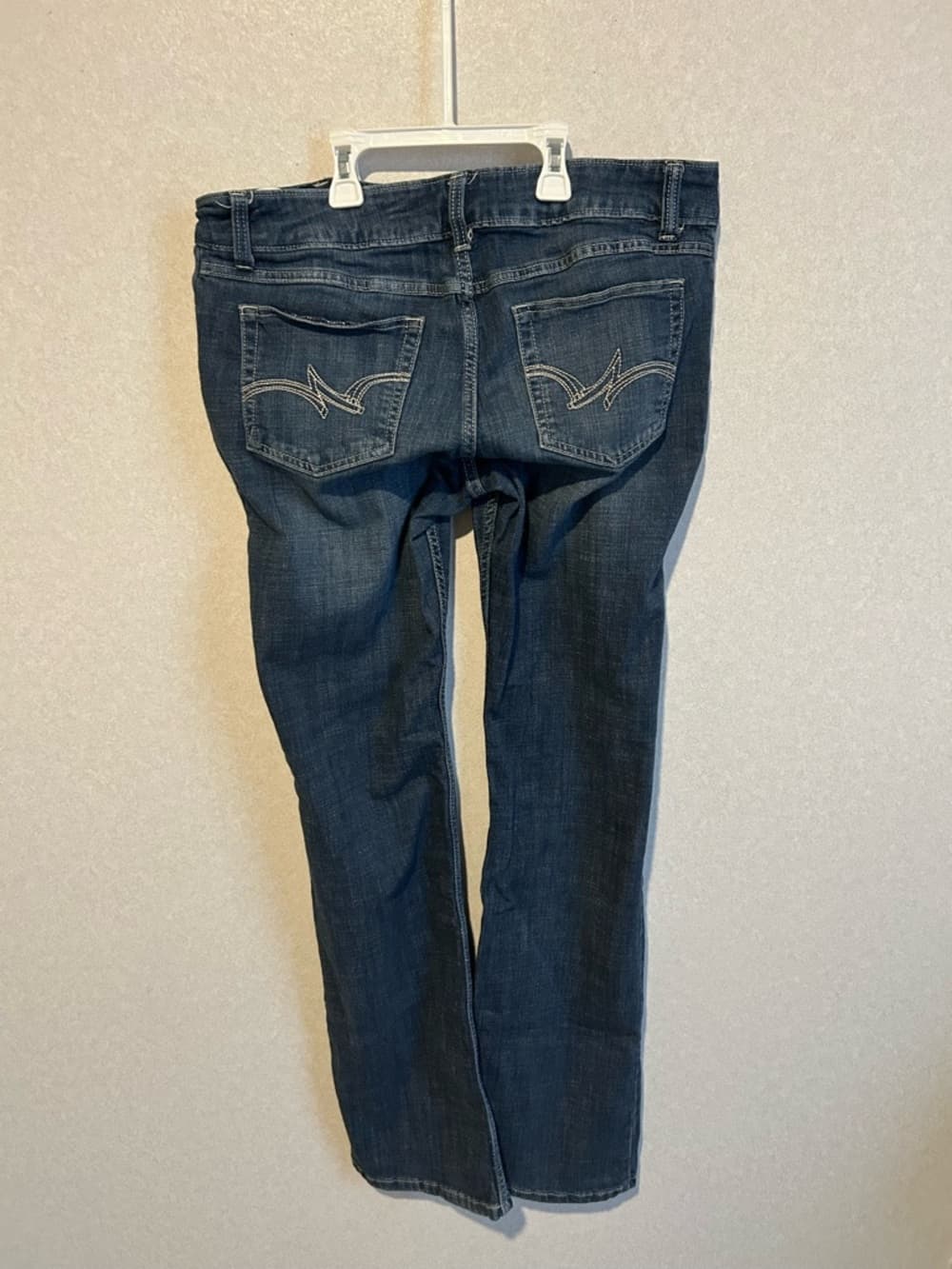 Women’s Wrangler Boot Cut Jeans With Traditional W Pocket, Size 11x34 - Thumbnail 3