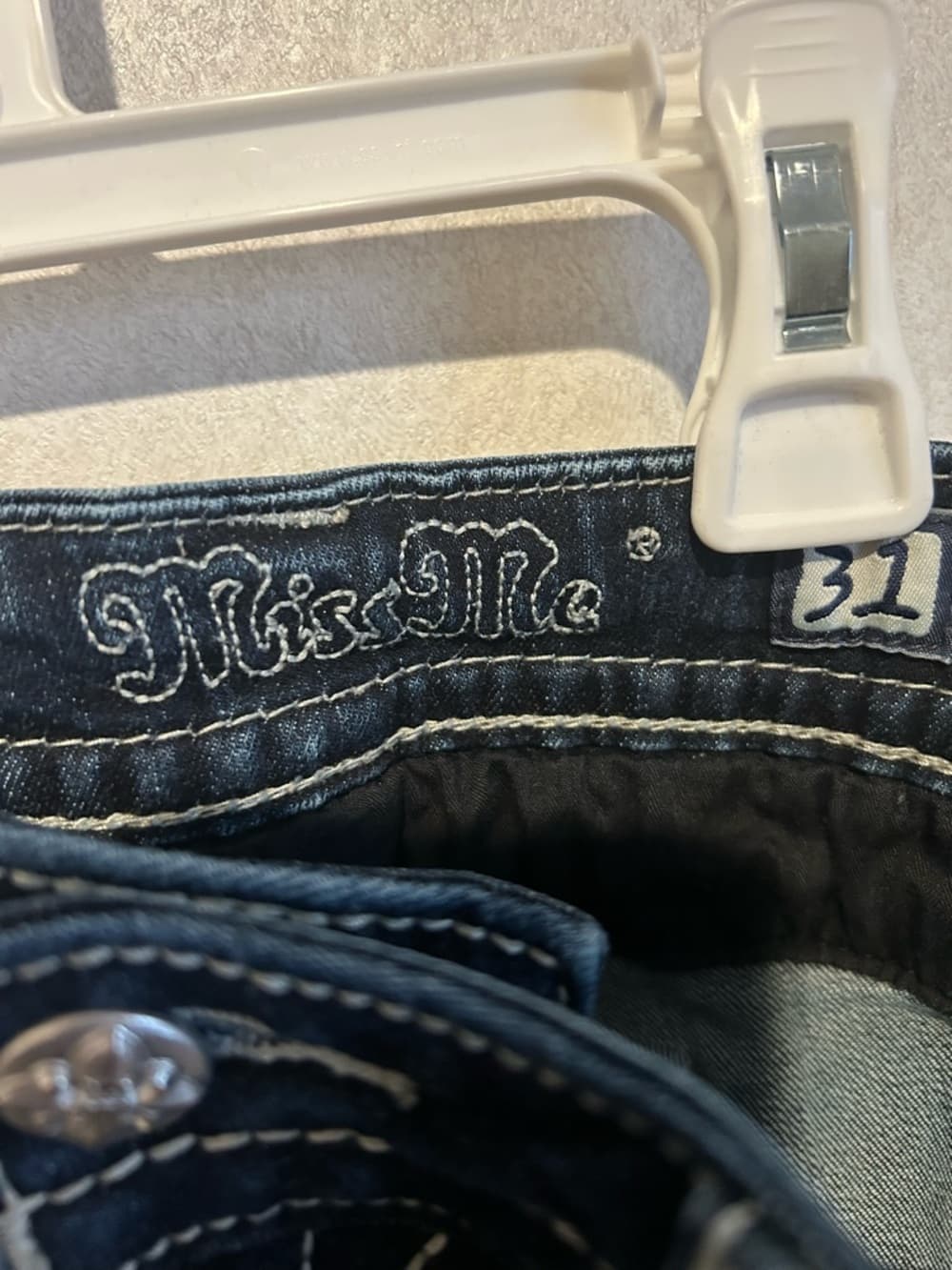 Women’s Miss Me Jeans With Cow Print Pocket (Tear In Pocket) Size 31 - Thumbnail 2