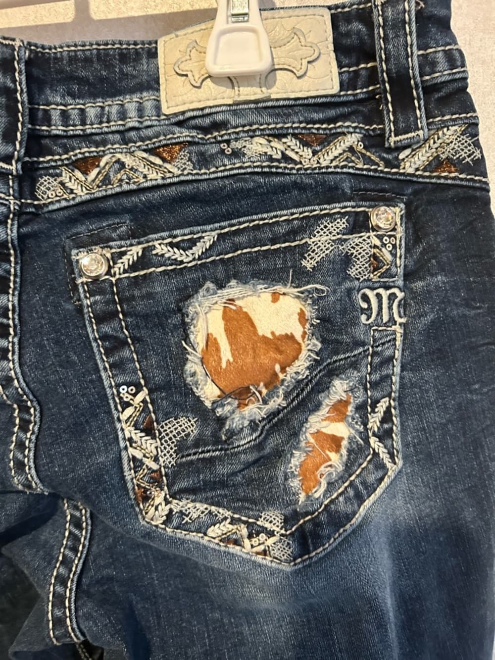 Women’s Miss Me Jeans With Cow Print Pocket (Tear In Pocket) Size 31 - Thumbnail 4