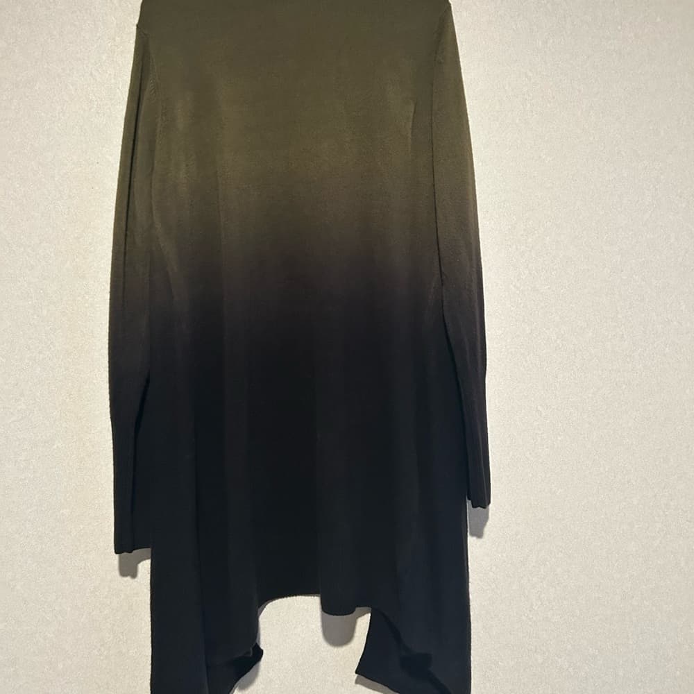 Women’s Size Large Cardigan Sweater, Green And Black Ombré Color - Thumbnail 2