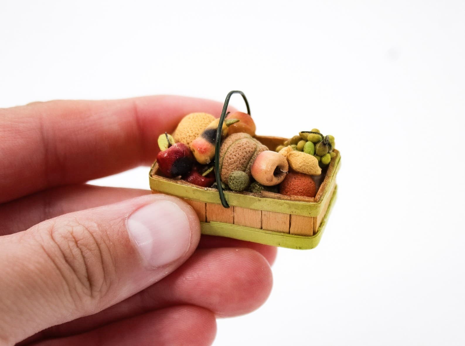 Vintage Dollhouse Artisan Wooden Trug Miniature Fruit Basket 1:12 - Thumbnail 2