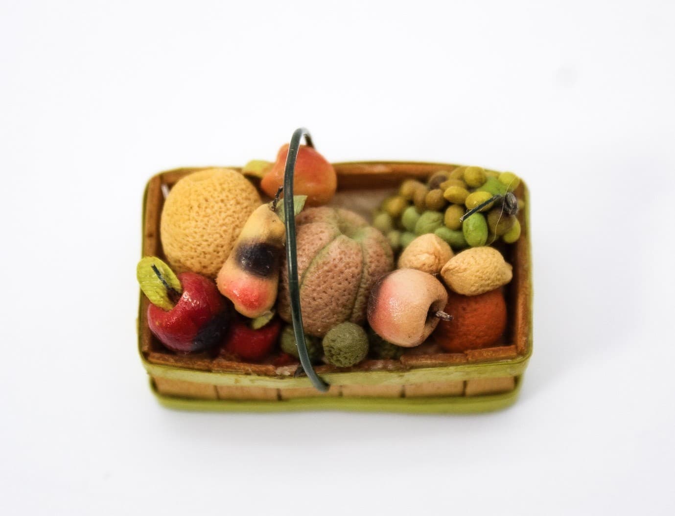 Vintage Dollhouse Artisan Wooden Trug Miniature Fruit Basket 1:12 - Thumbnail 9