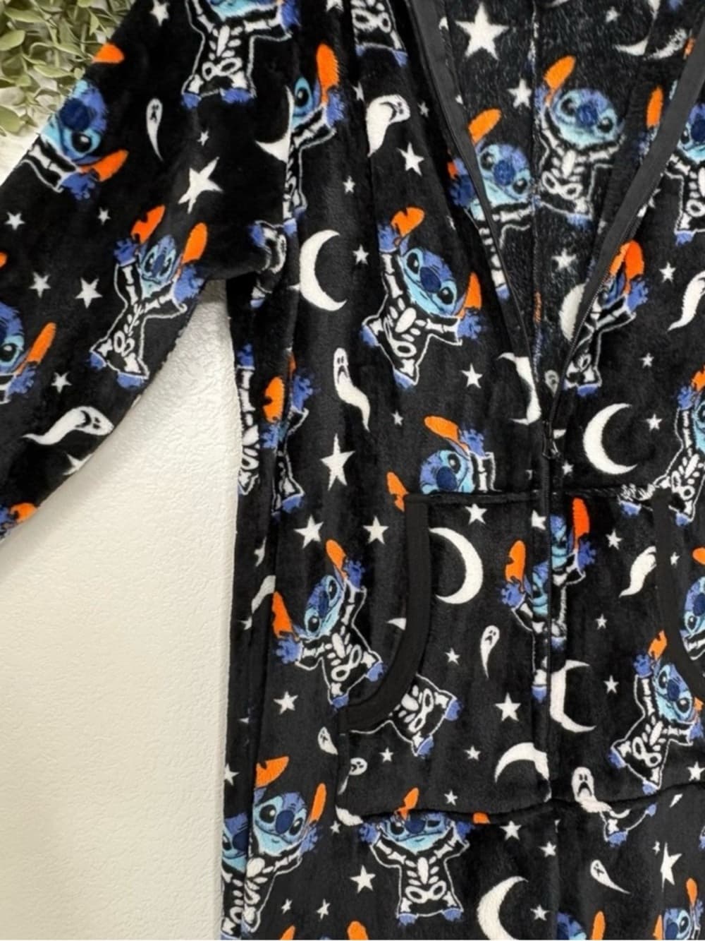 NWOT Disney Skeleton Stitch Halloween Zip Up Pajamas Adult Size 2X - Thumbnail 5