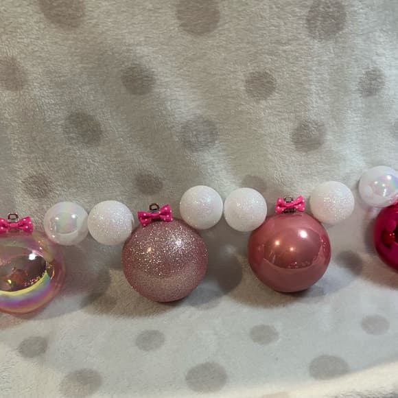 Minnie Mouse Ornament Set (set of 12) - Thumbnail 3