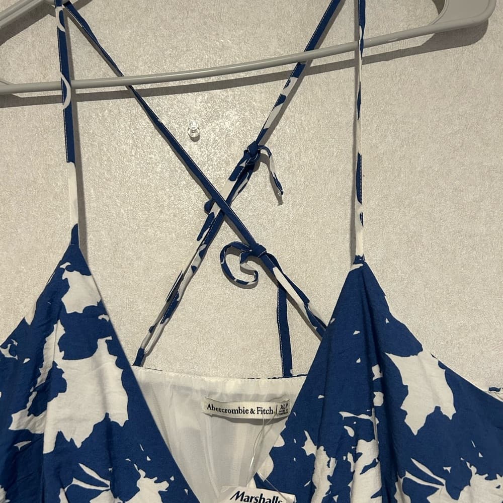Women’s Abercrombie & Fitch, Whit Blue Floral Summer Dress, Size XL, NWT - Thumbnail 2