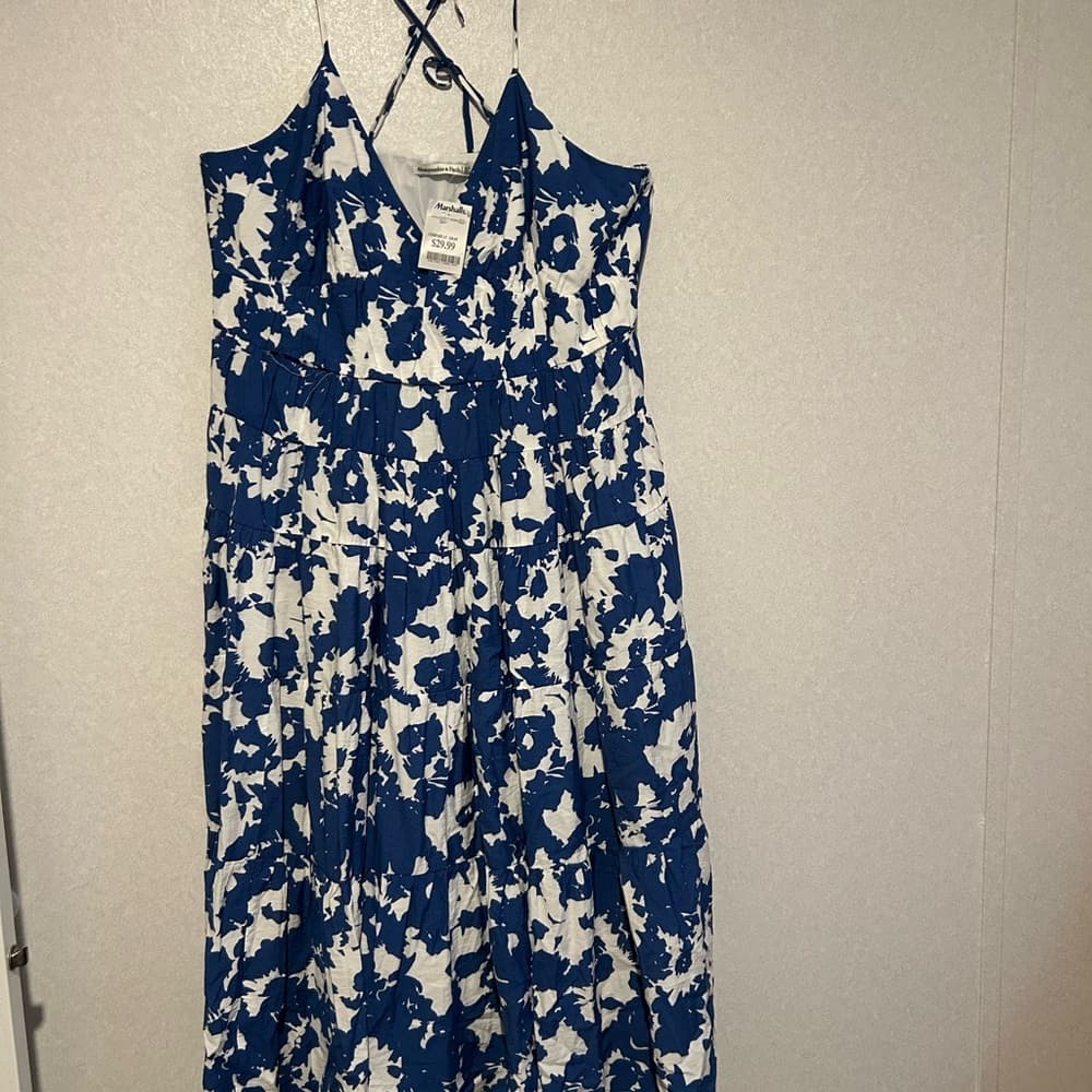 Women’s Abercrombie & Fitch, Whit Blue Floral Summer Dress, Size XL, NWT - Thumbnail 4