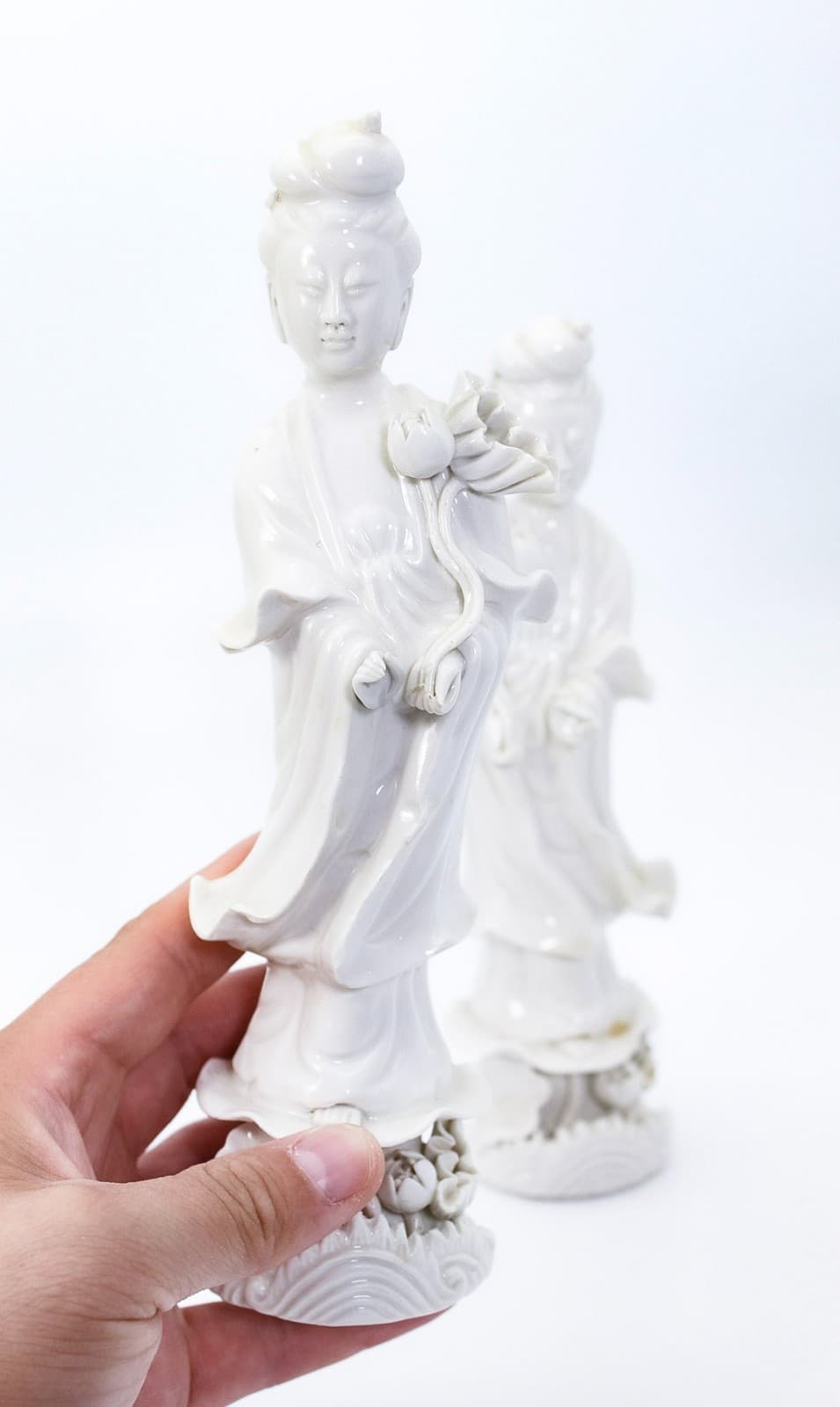 Pair Of Vintage Old Chinese Blanc De Chine Guanyin Porcelain Statues Figures - Thumbnail 4