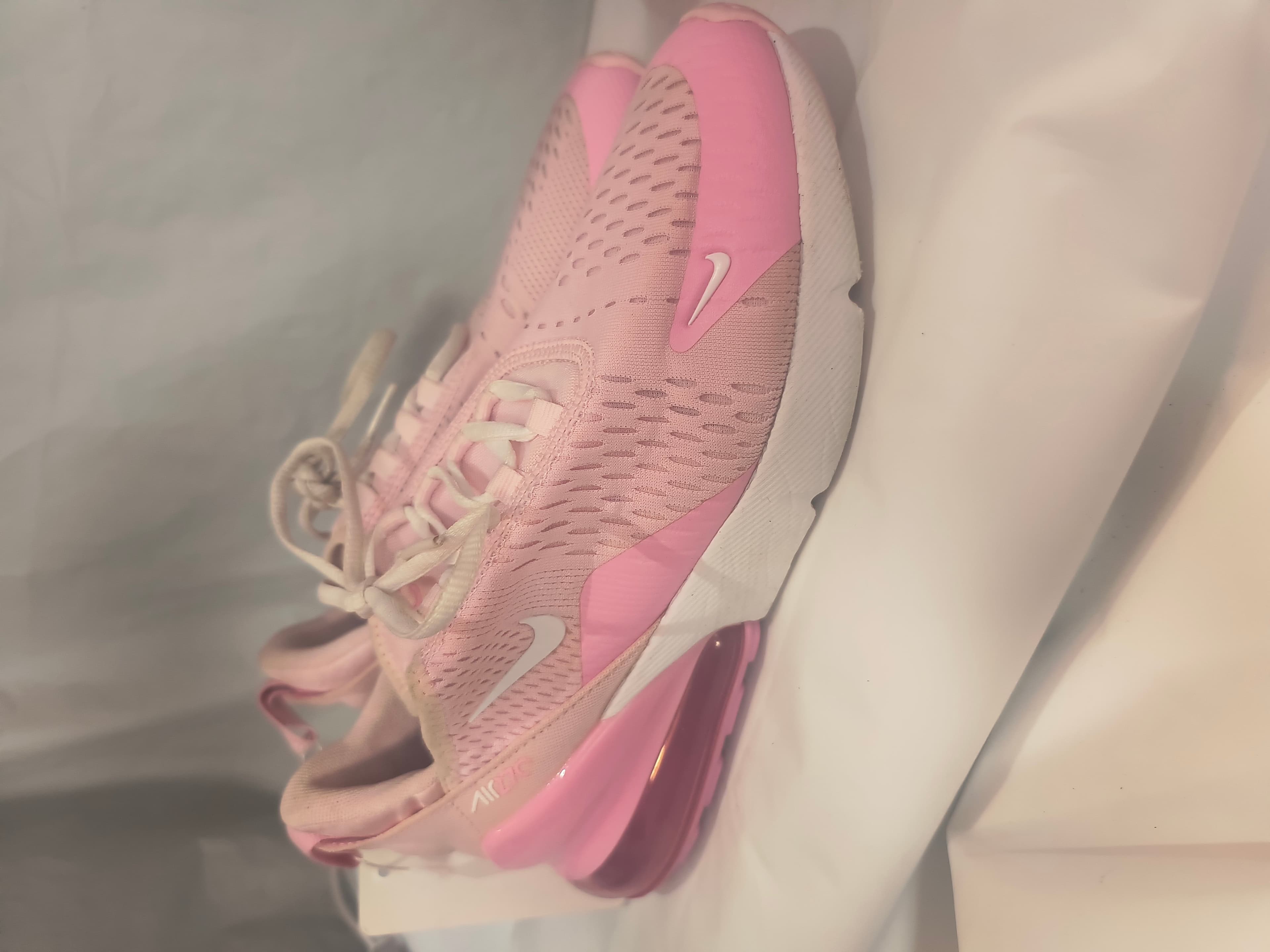 NIKE Air Max 270 Pink Women's Running Shoes, Size 6Y/7.5-8 - Thumbnail 2