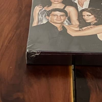 One Tree Hill The Complete Seventh Season 7 DVD 6-Disc Box Set New Sealed - Thumbnail 3