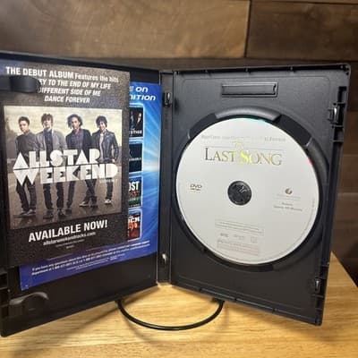 The Last Song (DVD, 2010) - Thumbnail 3