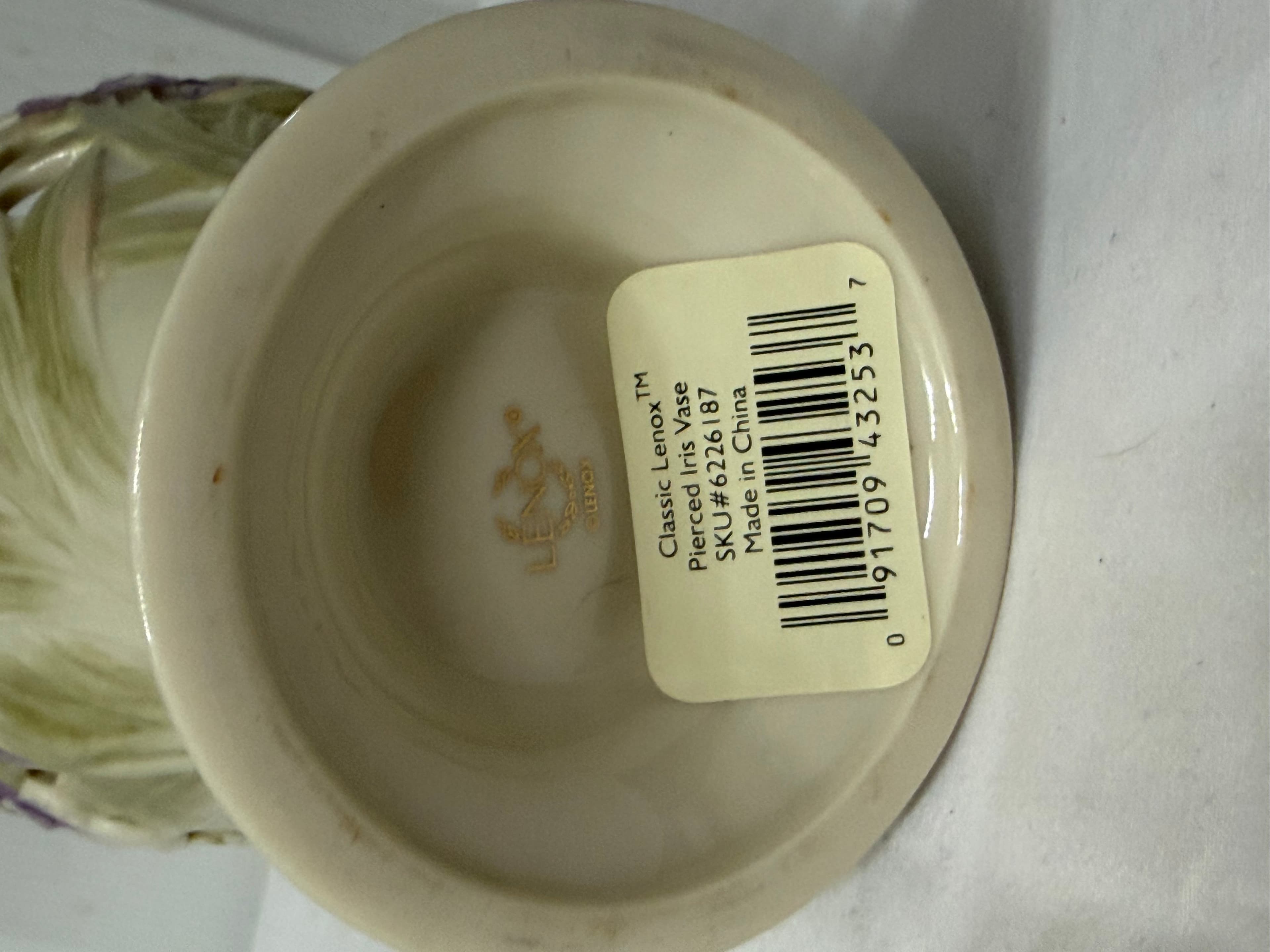 Lenox Pierced Iris Vase 6.5” - Thumbnail 6
