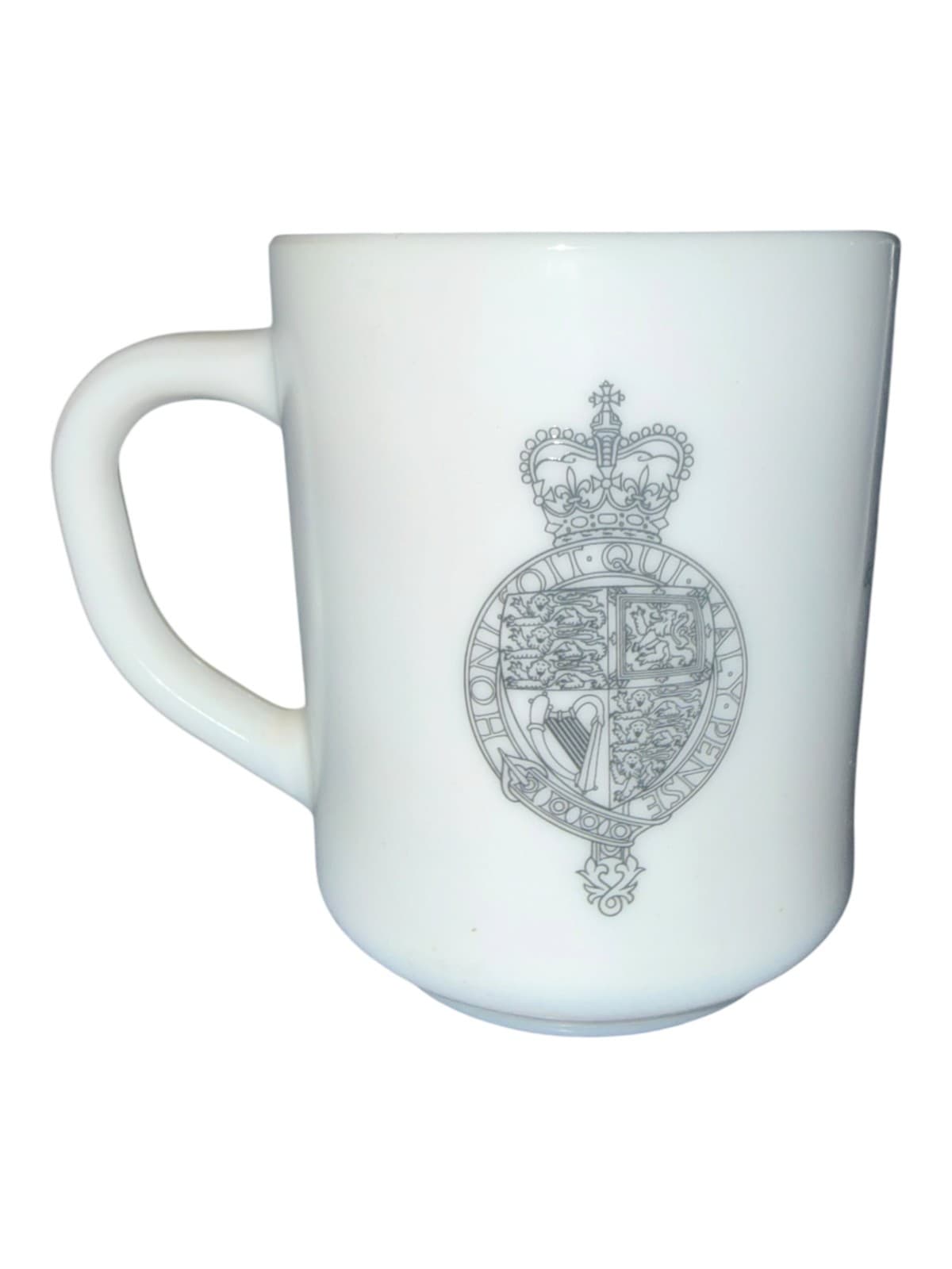 VTG 1981 Prince Charles Lady Diana Royal Wedding Arcopal France Milk Glass Mug