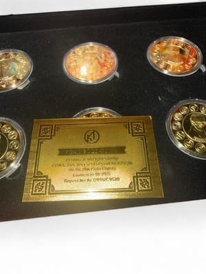 Marvel Avengers 24K Gold Plated Commemorative Coin Set w Display Case COA - Thumbnail 7